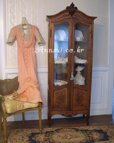 french Armoire