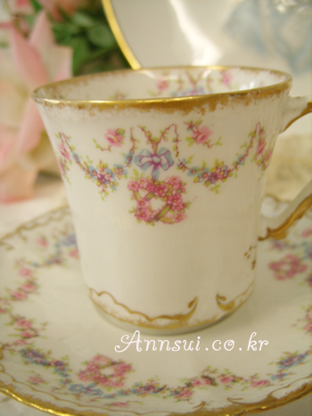 limoges ribbon bow cup&amp;saucer