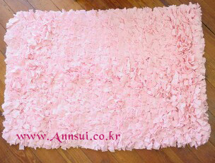Shaggy Pink rug