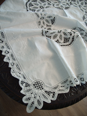 battenburg lace tablecloth