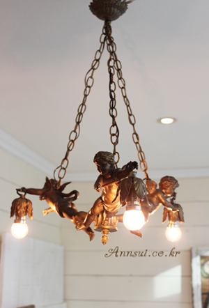 antique frenchcherubs chandelier